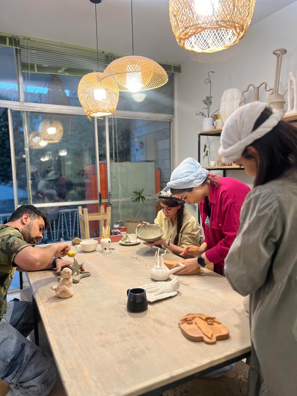 ورکشاپ یک روزه سفال گری (مخصوص سازمانها)